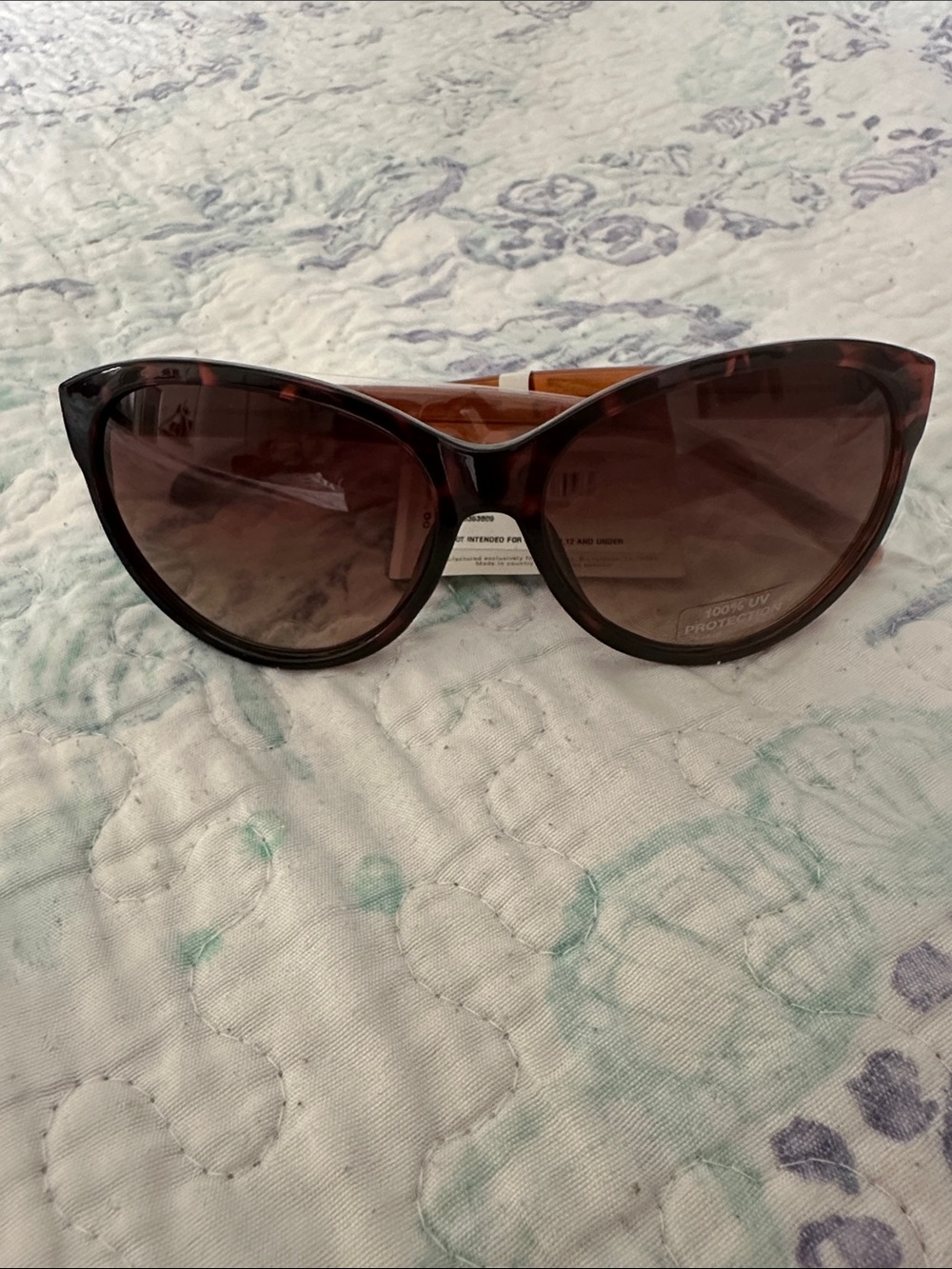 Fossil Women's Tortoiseshell Cat-Eye Sunglasses with Brown Lenses